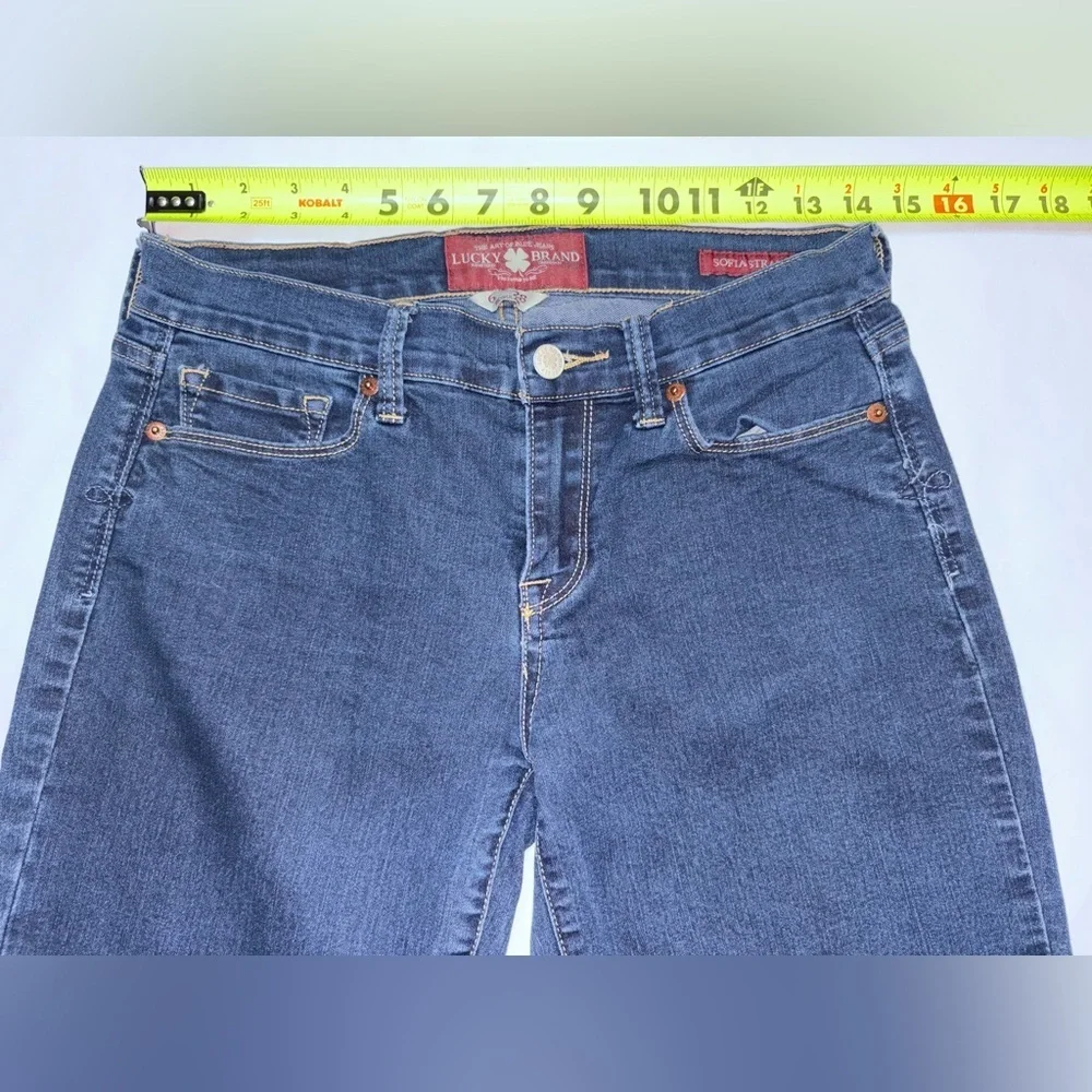 Lucky Brand Size 6/28 Regular Dark Wash Sofia Straight Mid Rise Jeans - Picture 3 of 11